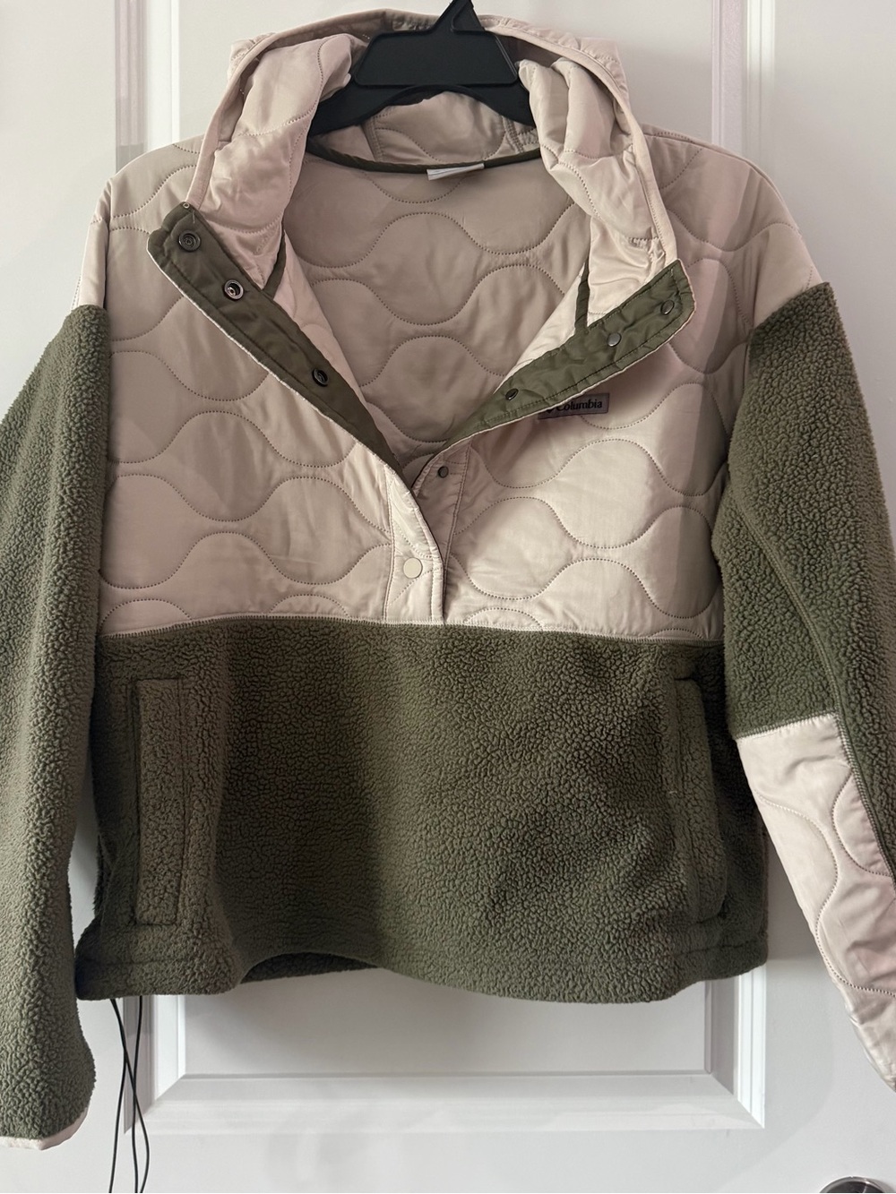Columbia Olive Green & Cream Quilted Fleece Pullover Jacket